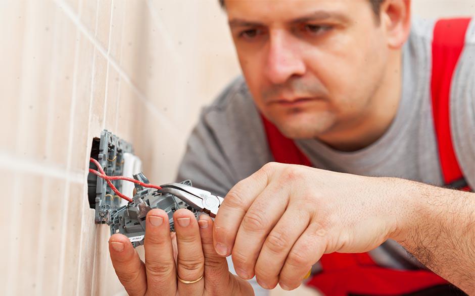 électricien de maintenance Saint-Pierre-lès-Nemours
