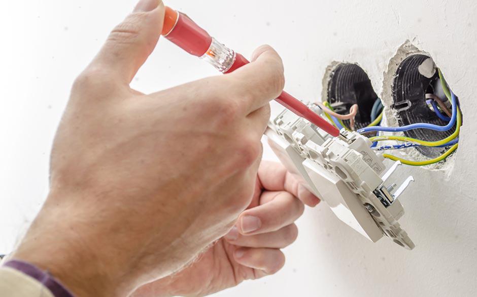 électricien de maintenance Saint-Pierre-lès-Nemours