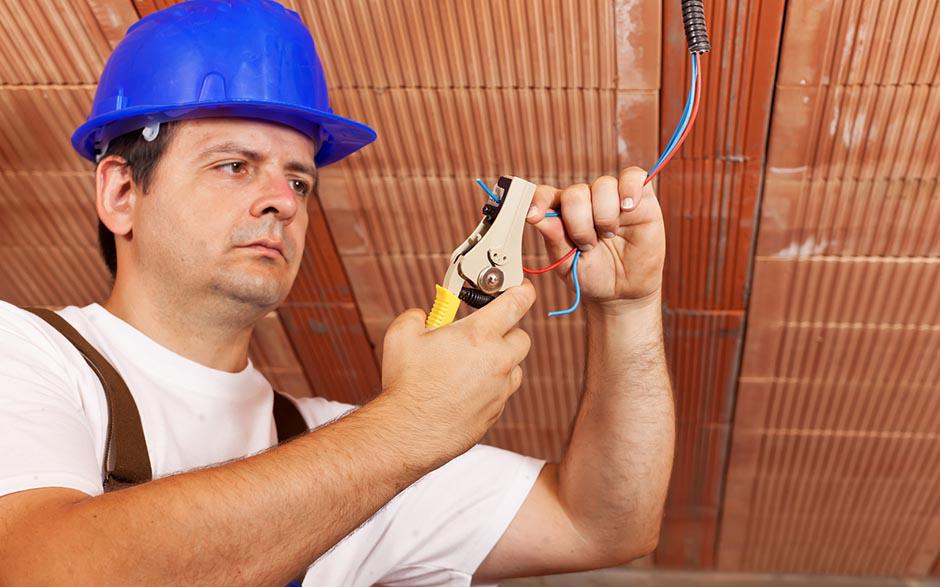 électricien de maintenance Saint-Pierre-lès-Nemours
